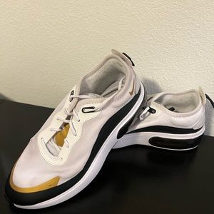 Nike - DIA- Air Max Shoe - Whote, Black, Gold
